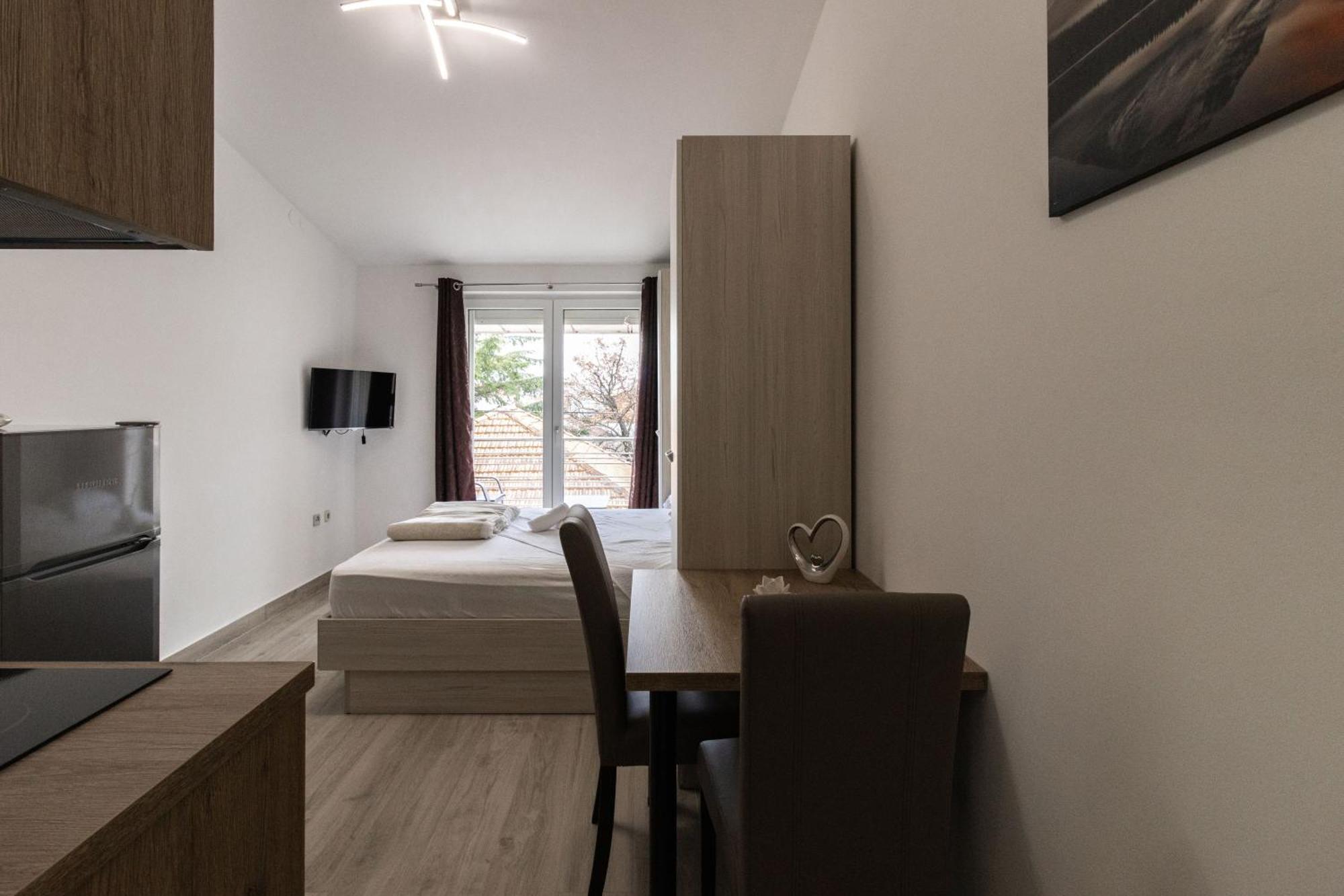 Antonela Apartment Биоград на Мору Екстериор снимка